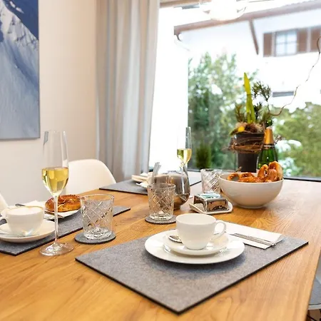 Alpen-ferienwohnung Ginova 아파트 *