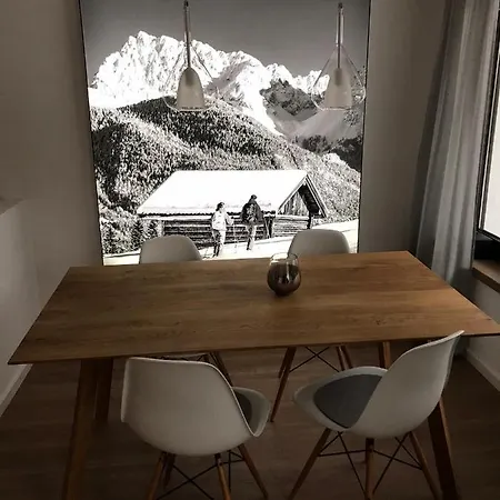 Alpen-ferienwohnung Ginova 가르미슈파르텐키르헨